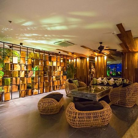 Luxurious Beachfront Pattaya Esterno foto