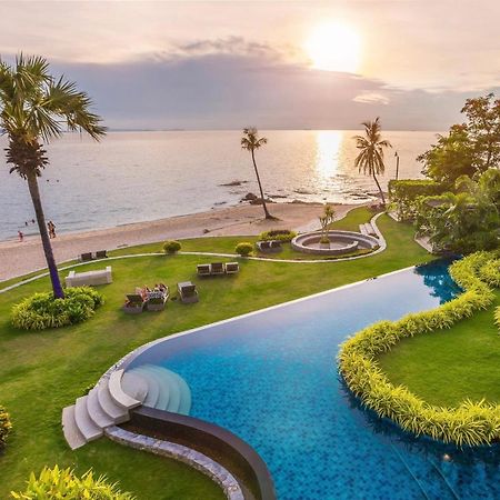 Luxurious Beachfront Pattaya Esterno foto