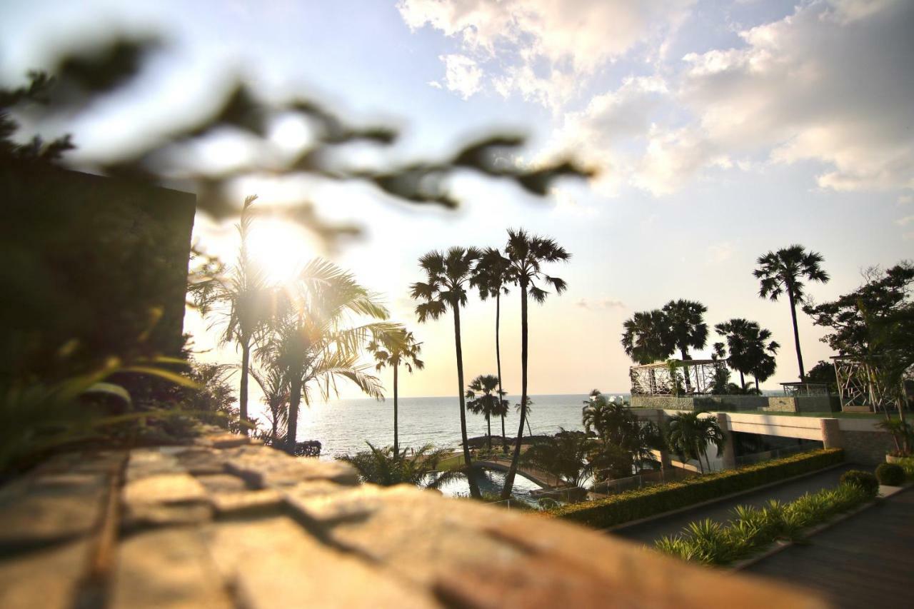 Luxurious Beachfront Pattaya Esterno foto