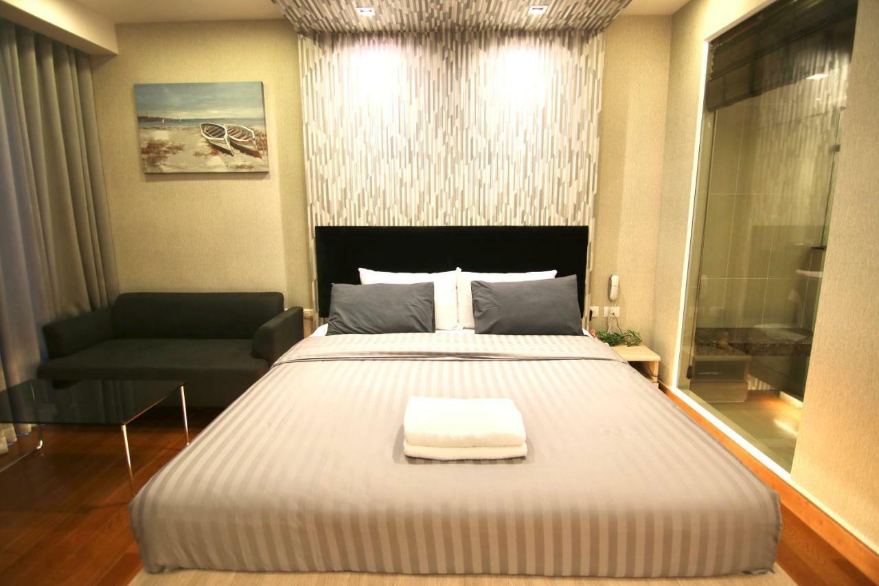 Luxurious Beachfront Pattaya Esterno foto