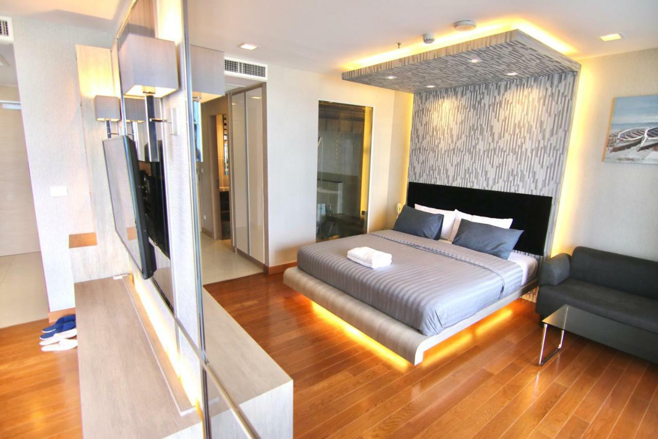 Luxurious Beachfront Pattaya Esterno foto