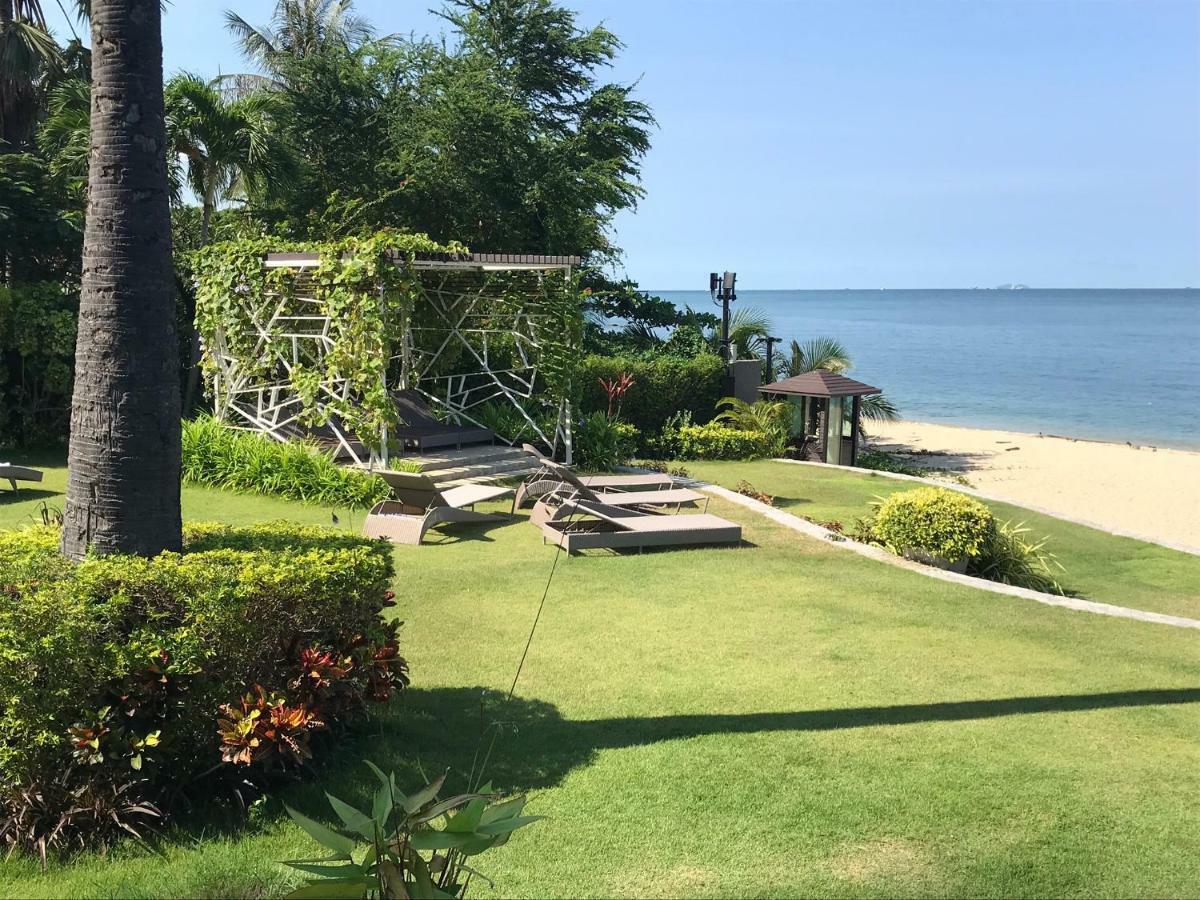 Luxurious Beachfront Pattaya Esterno foto